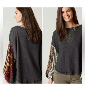 xs Free People Oversized Boho Blossom Floral print Thermal Top Slouchy pullover